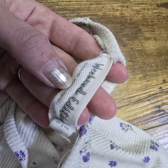 Weekend edition Floral Print Women's Crop Top - White purple size small - Picture 6 of 8